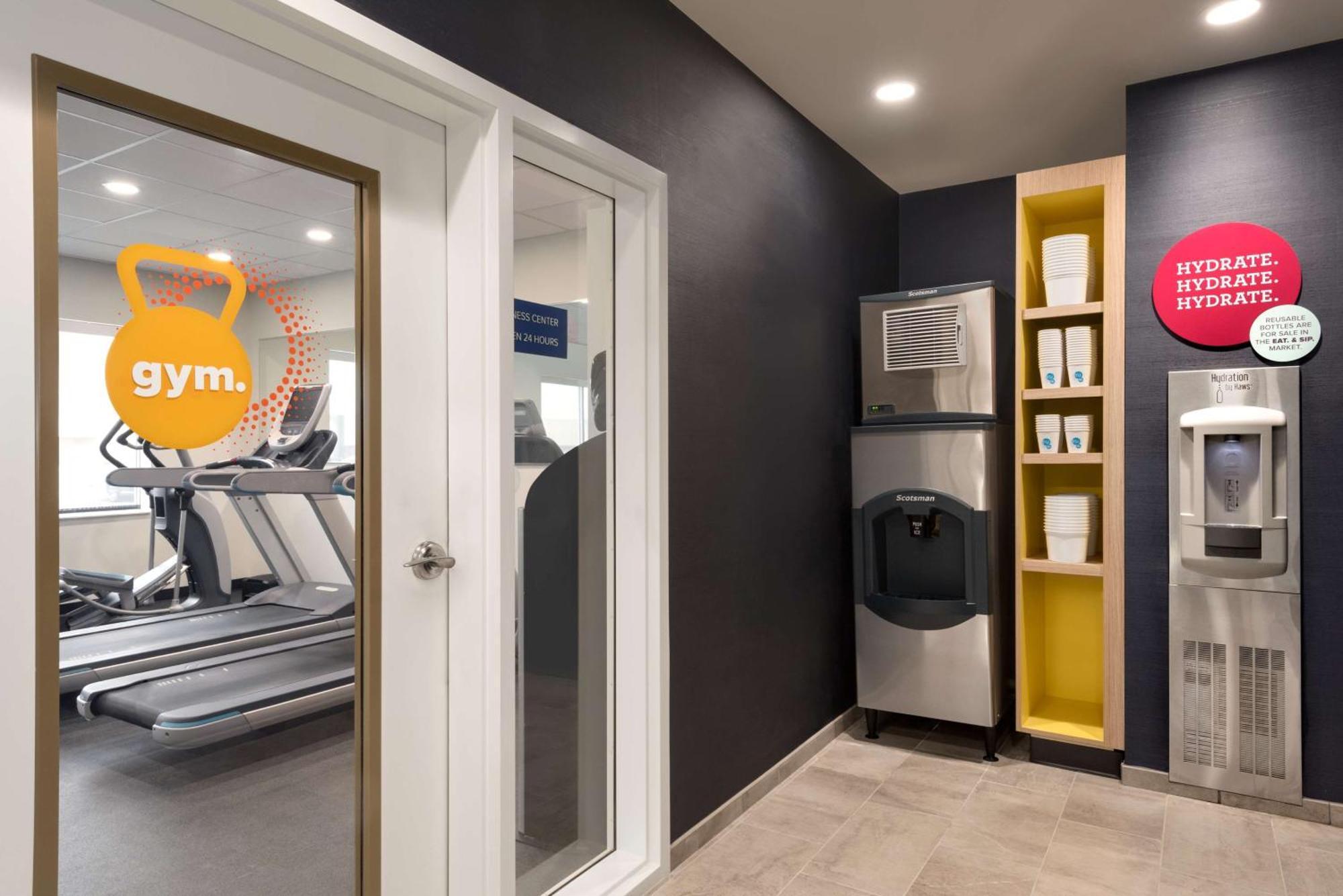 Tru By Hilton Cedar Rapids Westdale Hotell Eksteriør bilde